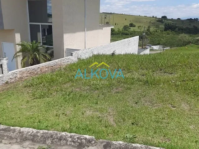 Terreno com 384m², à venda, no bairro Santa Luzia em Caçapava