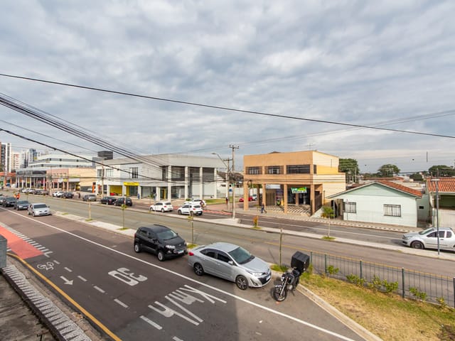 Terreno à venda, no bairro Capão Raso em Curitiba