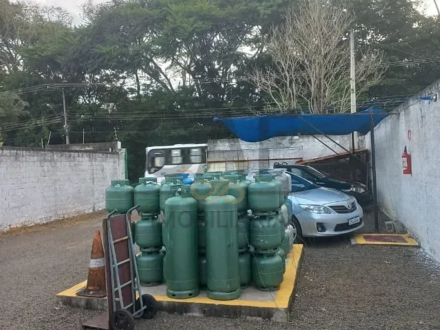 Terreno com 315m², à venda, no bairro Imigrantes em Holambra