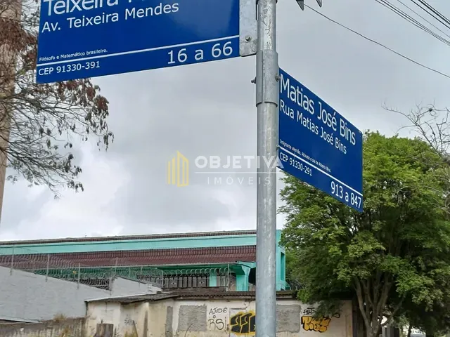 Terreno com 446m², à venda, no bairro Chácara das Pedras em Porto Alegre