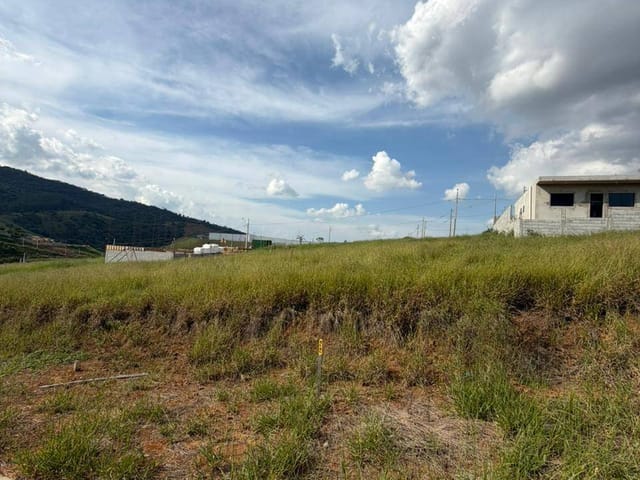 Terreno com 215m², à venda, no bairro Mirante do Matão em Extrema