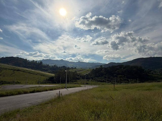 Terreno com 215m², à venda, no bairro Mirante do Matão em Extrema