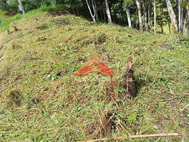 Terreno com 692m², à venda, no bairro Bairro do Cristal em Santo Antônio do Pinhal