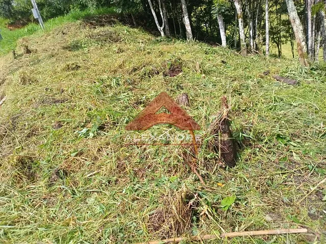 Terreno com 692m², à venda, no bairro Bairro do Cristal em Santo Antônio do Pinhal