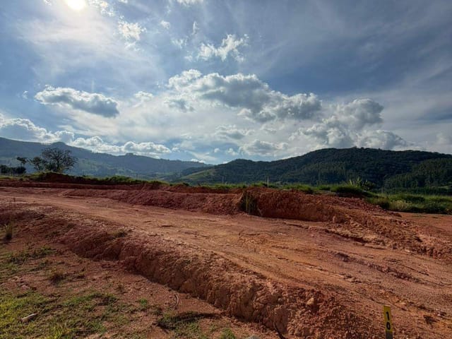 Terreno com 300m², à venda, no bairro Mirante do Matão em Extrema