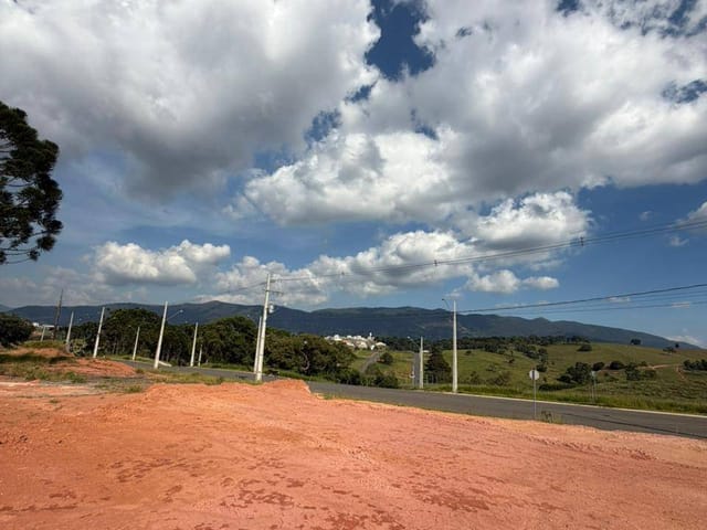 Terreno com 300m², à venda, no bairro Mirante do Matão em Extrema