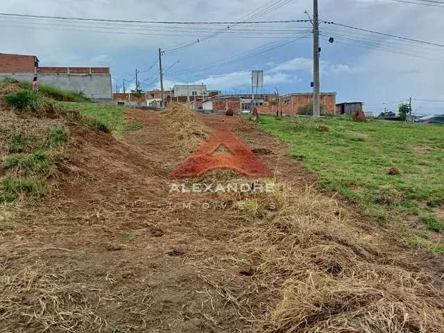 Terreno com 150m², à venda, no bairro Santa Herminia em São José dos Campos
