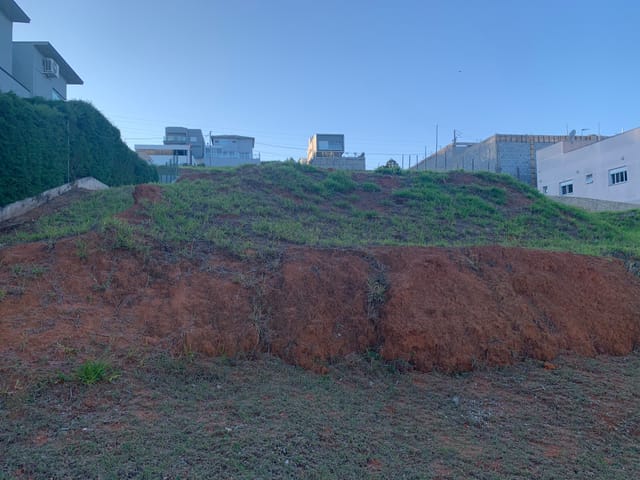 Terreno com 455m², à venda, no bairro Condomínio Residencial Campos do Conde em Bragança Paulista