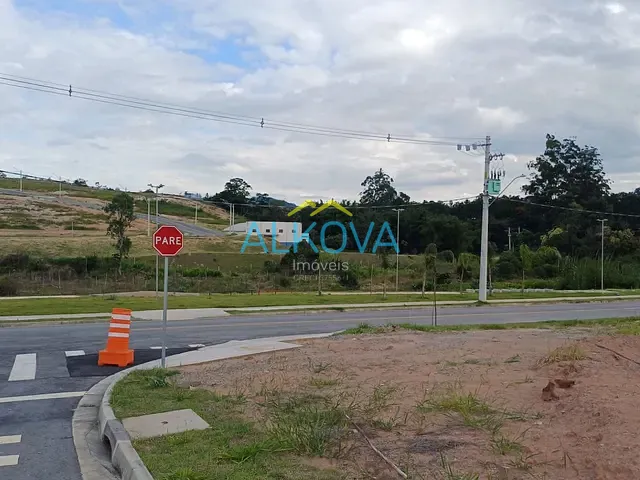 Terreno com 240m², à venda, no bairro Vila Das Flores em São José dos Campos