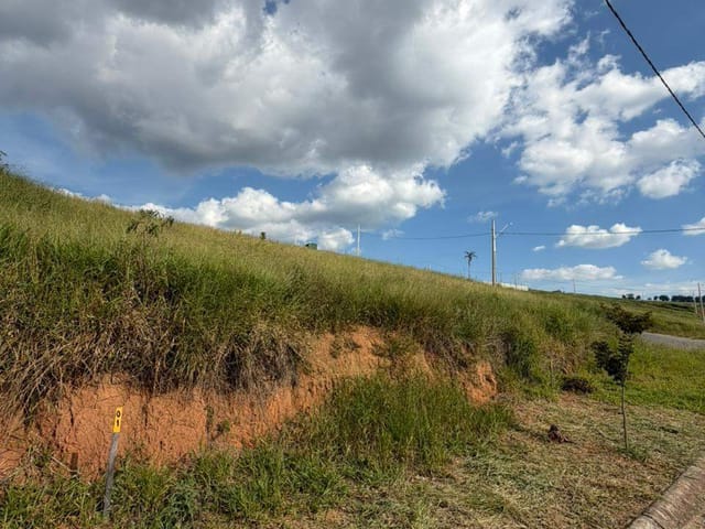 Terreno com 300m², à venda, no bairro Mirante do Matão em Extrema