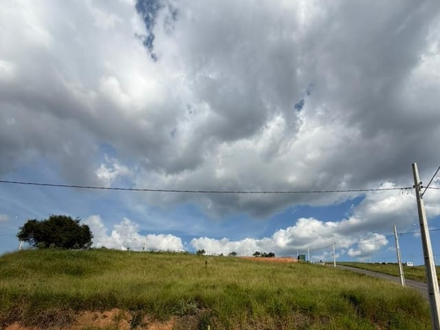 Terreno com 300m², à venda, no bairro Mirante do Matão em Extrema