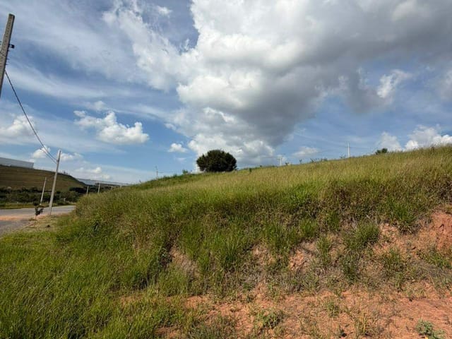 Terreno com 300m², à venda, no bairro Mirante do Matão em Extrema