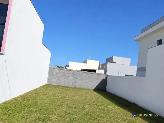 Terreno com 180m², à venda, no bairro Parque Tarcisio Miranda em Campos dos Goytacazes