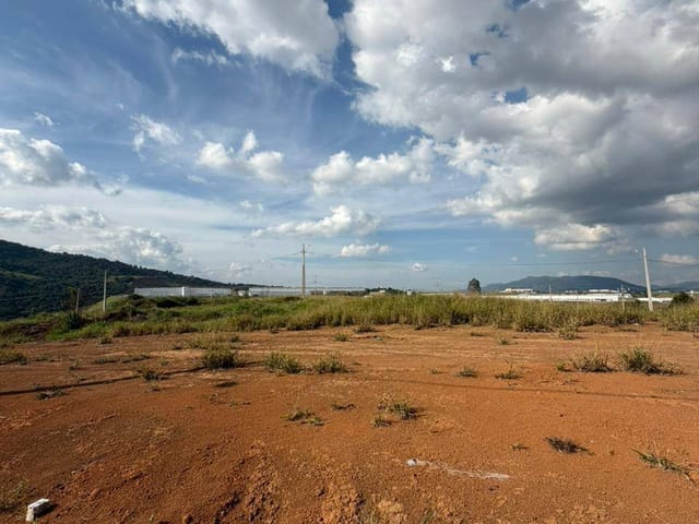 Terreno com 215m², à venda, no bairro Mirante do Matão em Extrema