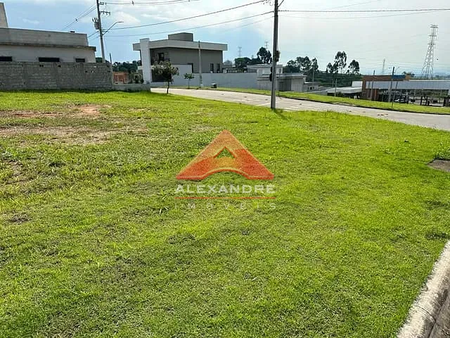 Terreno com 558m², à venda, no bairro Residencial Terras Do Vale em Caçapava