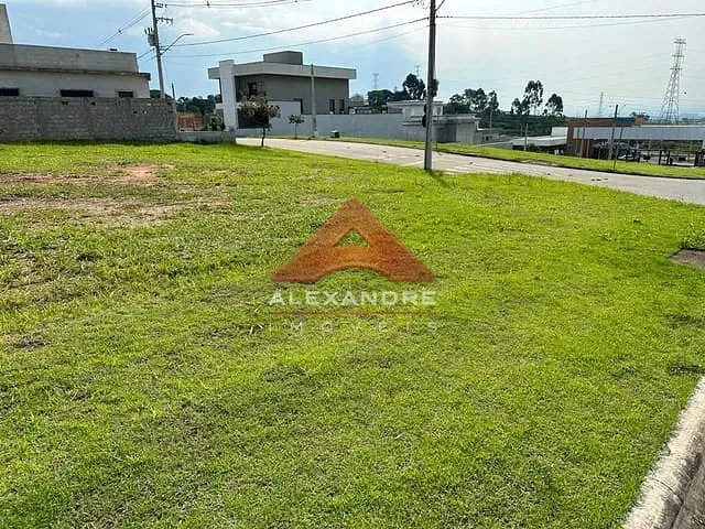 Terreno com 558m², à venda, no bairro Residencial Terras Do Vale em Caçapava