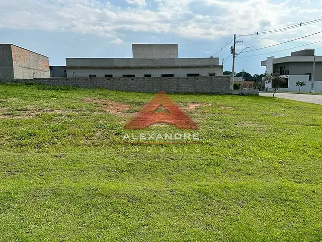 Terreno com 558m², à venda, no bairro Residencial Terras Do Vale em Caçapava