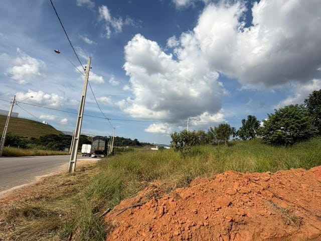 Terreno com 319m², à venda, no bairro Mirante do Matão em Extrema