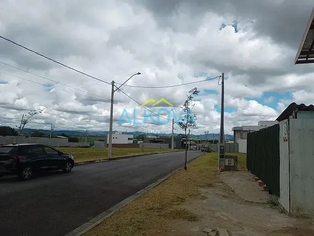 Terreno com 250m², à venda, no bairro Jardim das Flores em São José dos Campos