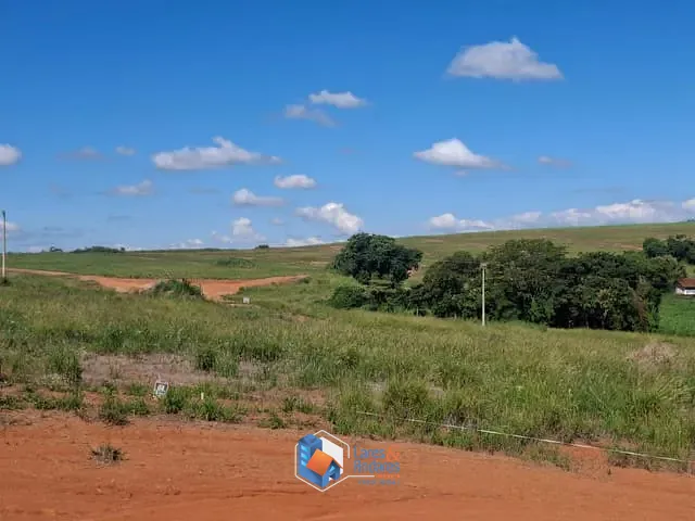 Terreno com 360m² 1 quarto e 1 banheiro, à venda, no bairro Centro em Mococa