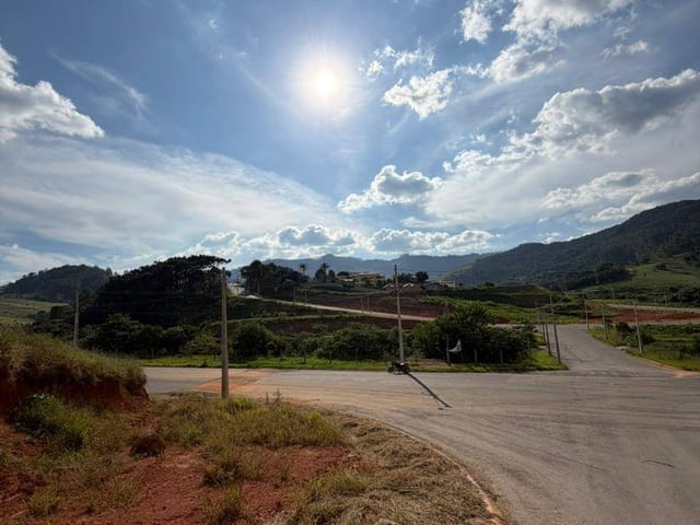 Terreno com 322m², à venda, no bairro Mirante do Matão em Extrema