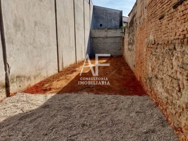 Terreno com 220m², para alugar, no bairro Centro em Taubaté