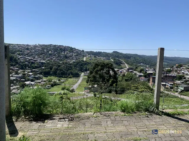 Terreno com 656m², à venda, no bairro Nossa Senhora das Graças em Caxias do Sul