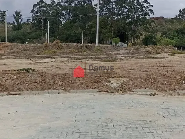 Terreno com 175m², à venda, no bairro Loteamento Industrial Água Preta em Pindamonhangaba