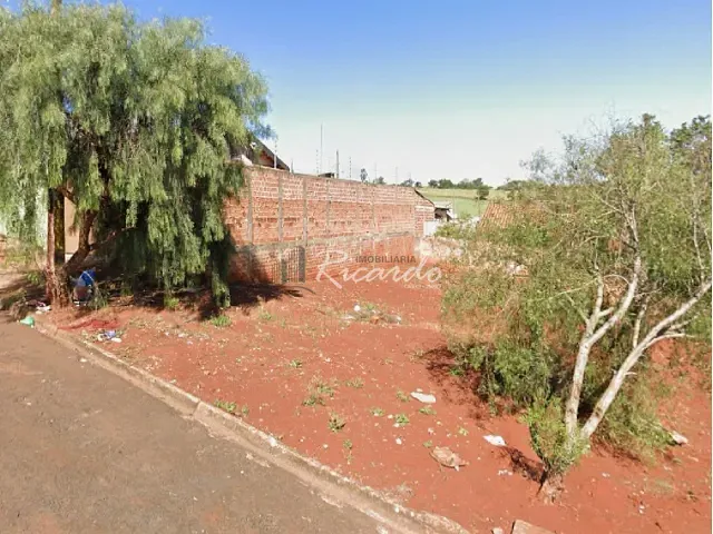 Terreno com 230m², à venda, no bairro Jardim Planalto em Arapongas
