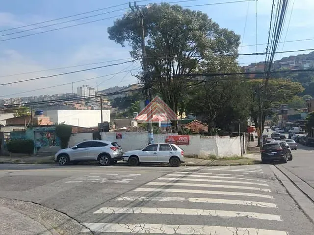 Terreno com 490m², à venda, no bairro Jardim Zaira em Mauá
