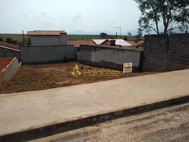 Terreno com 250m², à venda, no bairro Residencial Mombaça em Pindamonhangaba