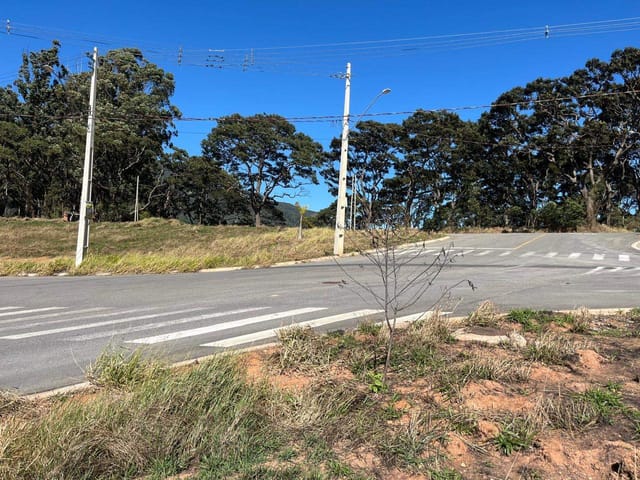 Terreno com 250m², à venda, no bairro Guaraiuva em Vargem