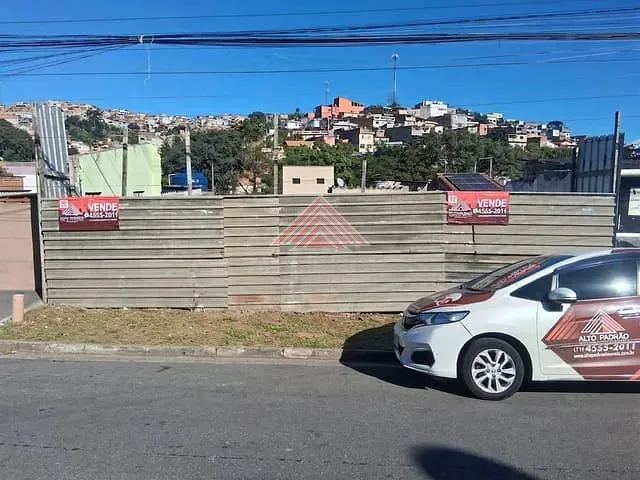 Terreno com 250m², à venda, no bairro Jardim Zaira em Mauá