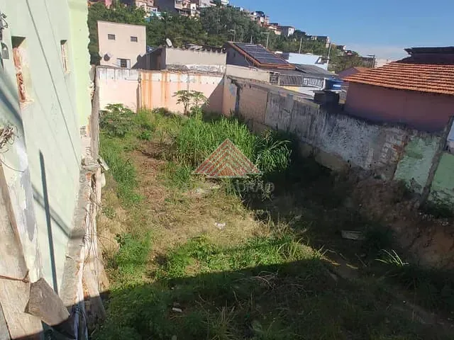 Terreno com 250m², à venda, no bairro Jardim Zaira em Mauá