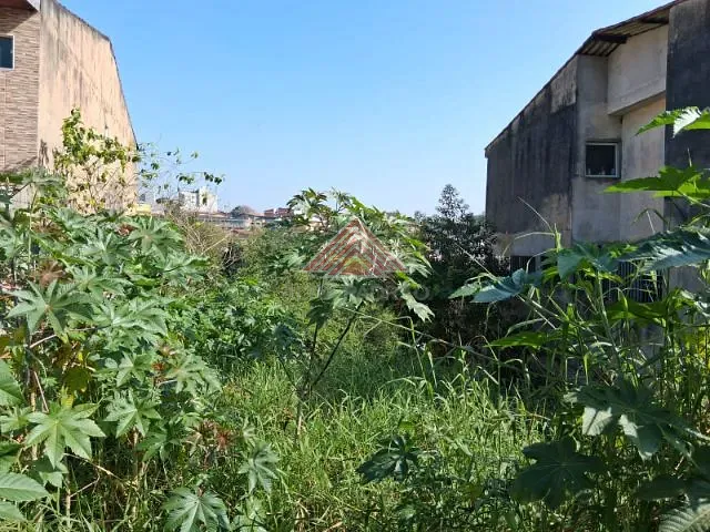 Terreno com 573m², à venda, no bairro Jardim Araguaia em Mauá