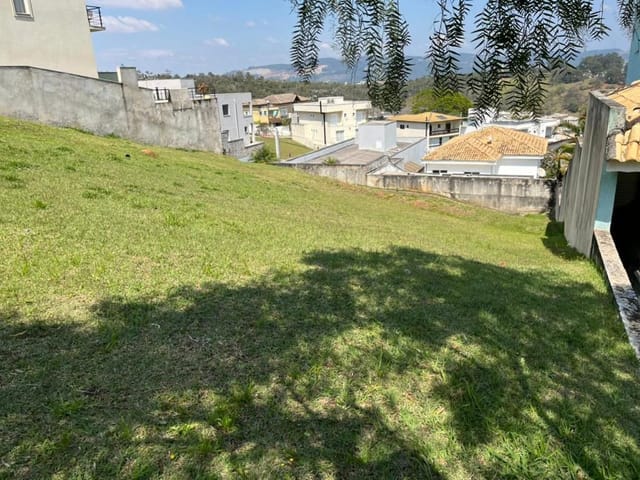 Terreno com 360m², à venda, no bairro Valville 1 em Santana de Parnaíba