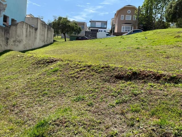 Terreno com 360m², à venda, no bairro Valville 1 em Santana de Parnaíba