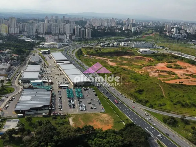 Terreno com 450m², à venda, no bairro Jardim Serimbura em São José Dos Campos
