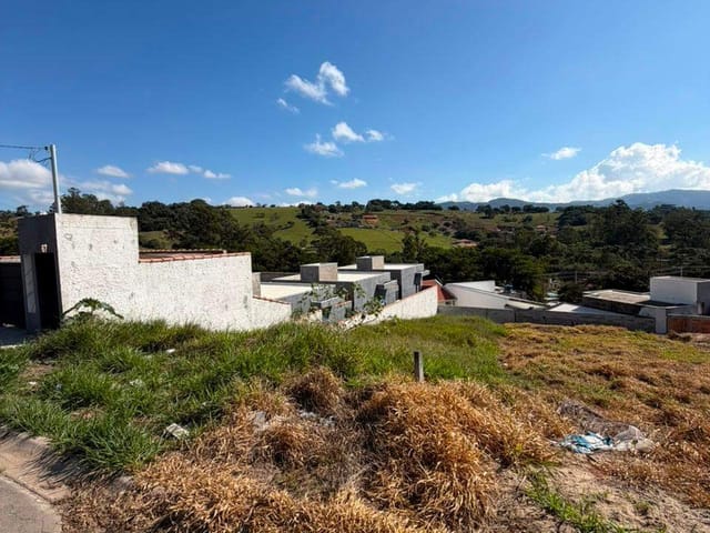 Terreno com 300m², à venda, no bairro Recanto Do Sol em Extrema
