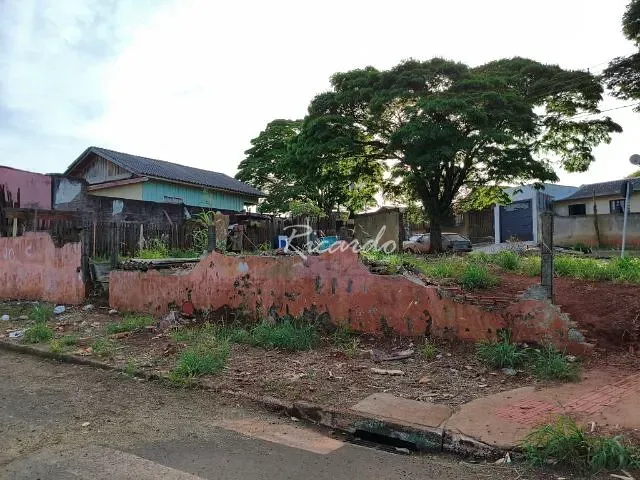 Terreno com 180m², à venda, no bairro Vila Araponguinha em Arapongas