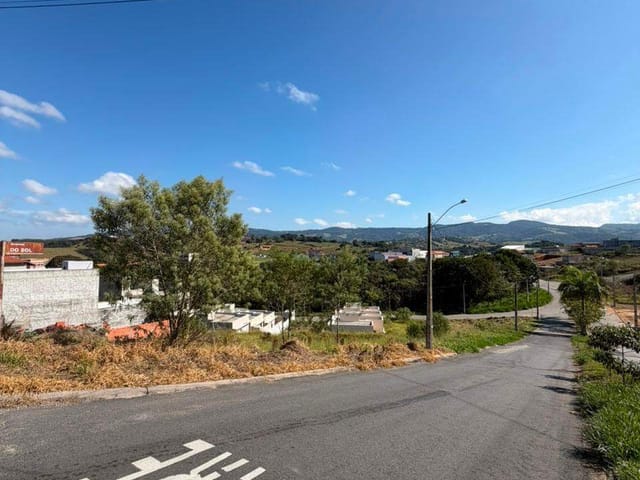 Terreno com 524m², à venda, no bairro Recanto do Sol em Extrema