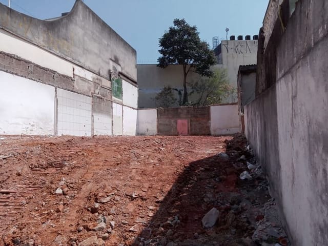 Terreno com 250m², à venda, no bairro Jardim Elvira em Osasco