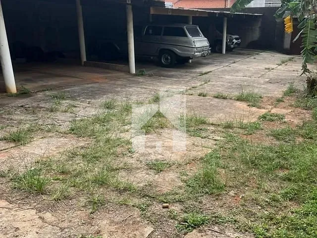 Terreno com 300m², à venda, no bairro Vila de Vecchi em Jundiaí
