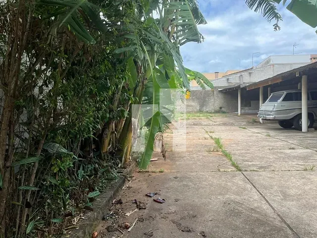 Terreno com 300m², à venda, no bairro Vila de Vecchi em Jundiaí