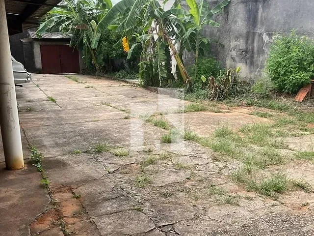 Terreno com 300m², à venda, no bairro Vila de Vecchi em Jundiaí
