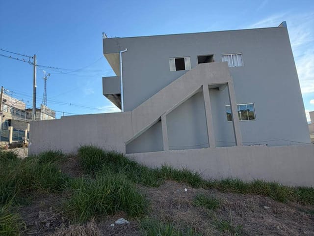 Terreno com 262m², à venda, no bairro Parque dos Manacás em Extrema