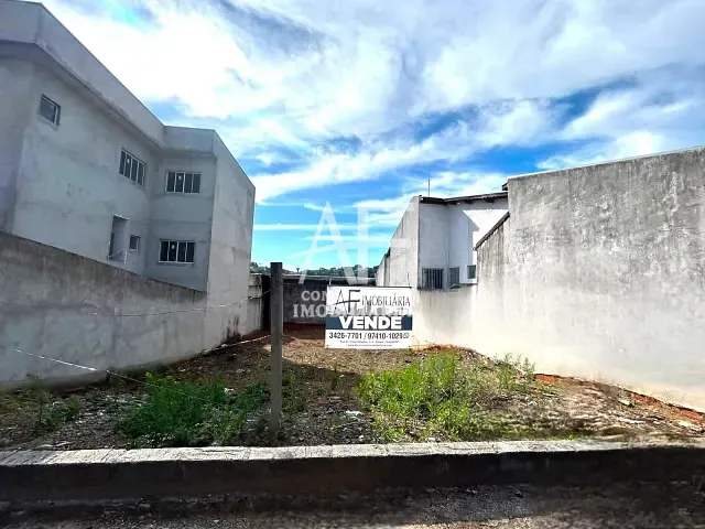 Terreno com 250m², à venda, no bairro Residencial Estoril em Taubaté