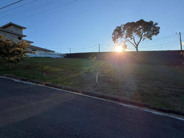 Terreno com 790m², à venda, no bairro Vista da Mantiqueira em Extrema