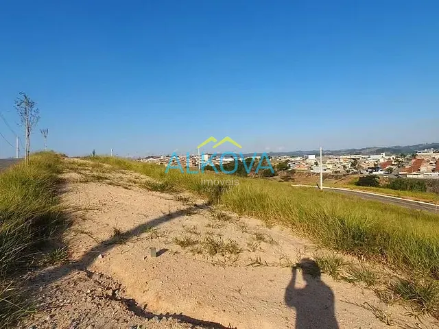Terreno com 250m², à venda, no bairro Putim em São José dos Campos
