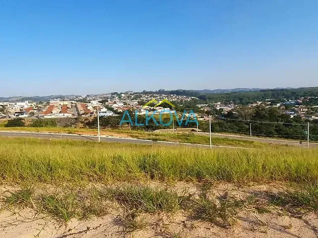 Terreno com 250m², à venda, no bairro Putim em São José dos Campos
